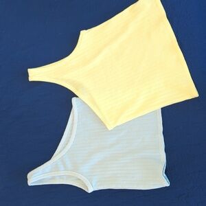 American Eagle Junior's Blue & Yellow One Sleeve Tank Top Bundle Size‎ M
